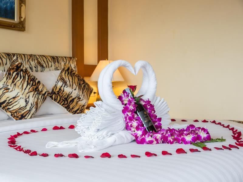 Tiger Inn Patong Luaran gambar