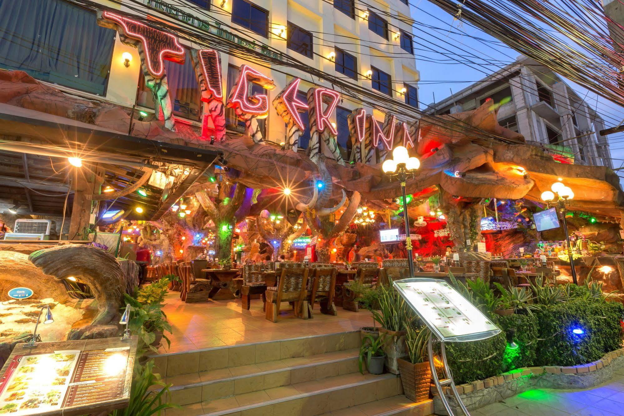 Tiger Inn Patong Luaran gambar