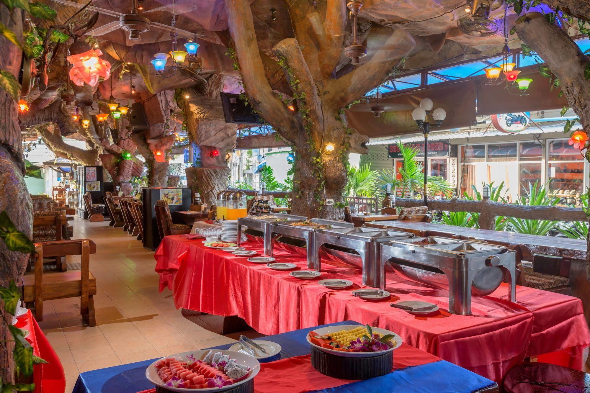Tiger Inn Patong Luaran gambar