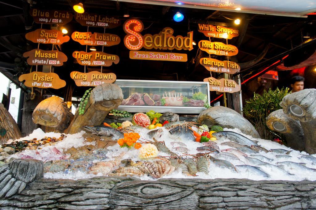 Tiger Inn Patong Luaran gambar